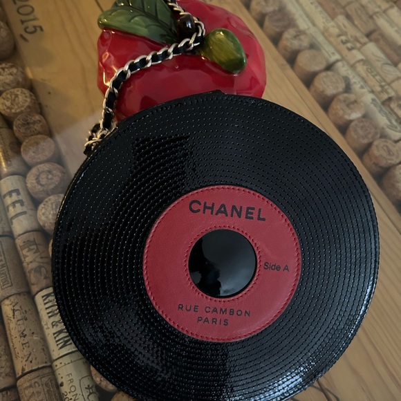 Chanel vintage 45 RPM Record Purse: incredibly Rare, pristine condition - Picture 2 of 9